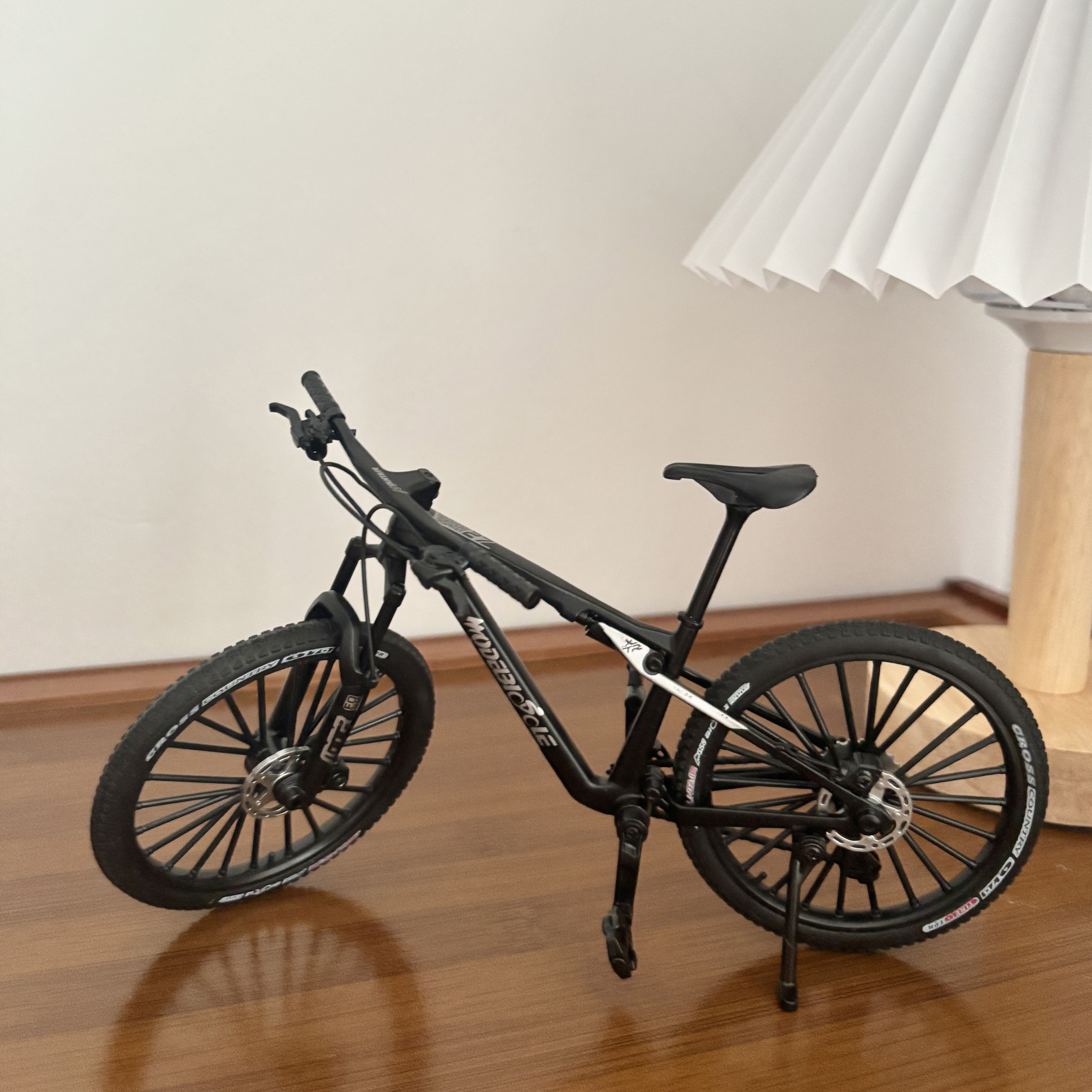 1: 8 Mini Model Bicycle Alloy  - đánh giá và giá Mountain Biking Gifts